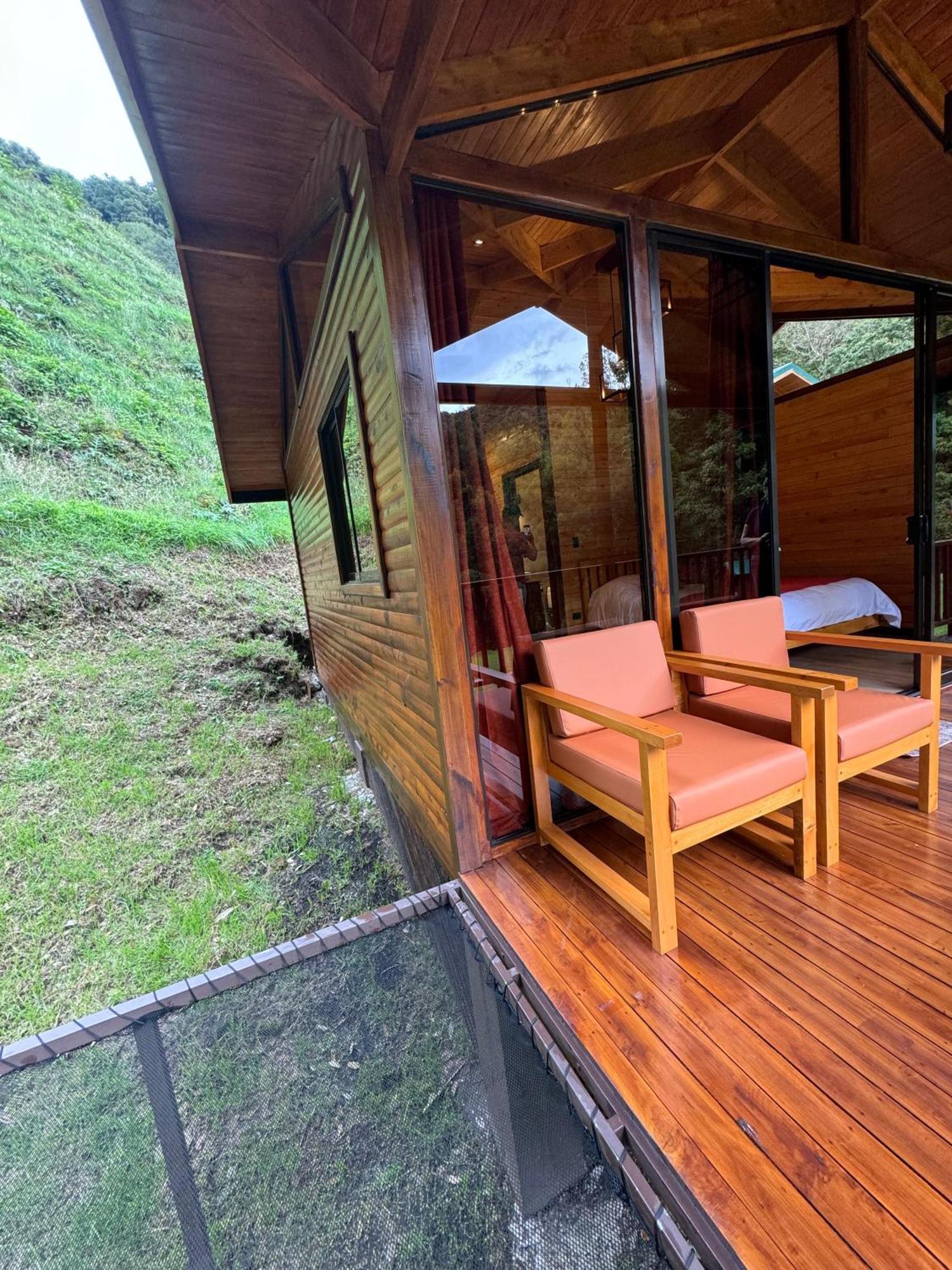 Entre Arboles Lodge San Gerardo de Dota Exterior photo