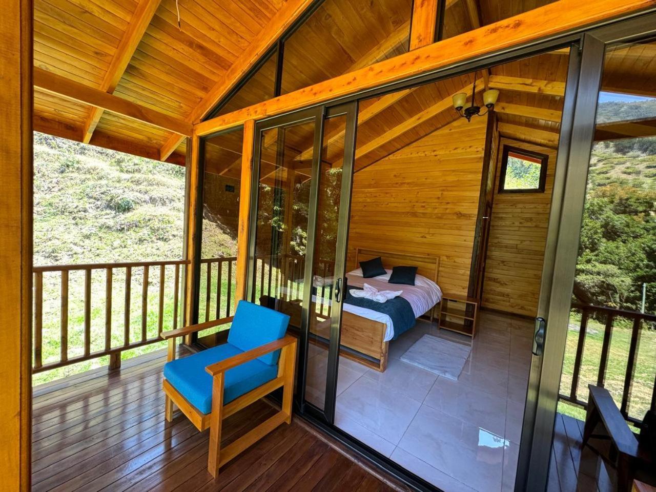 Entre Arboles Lodge San Gerardo de Dota Exterior photo