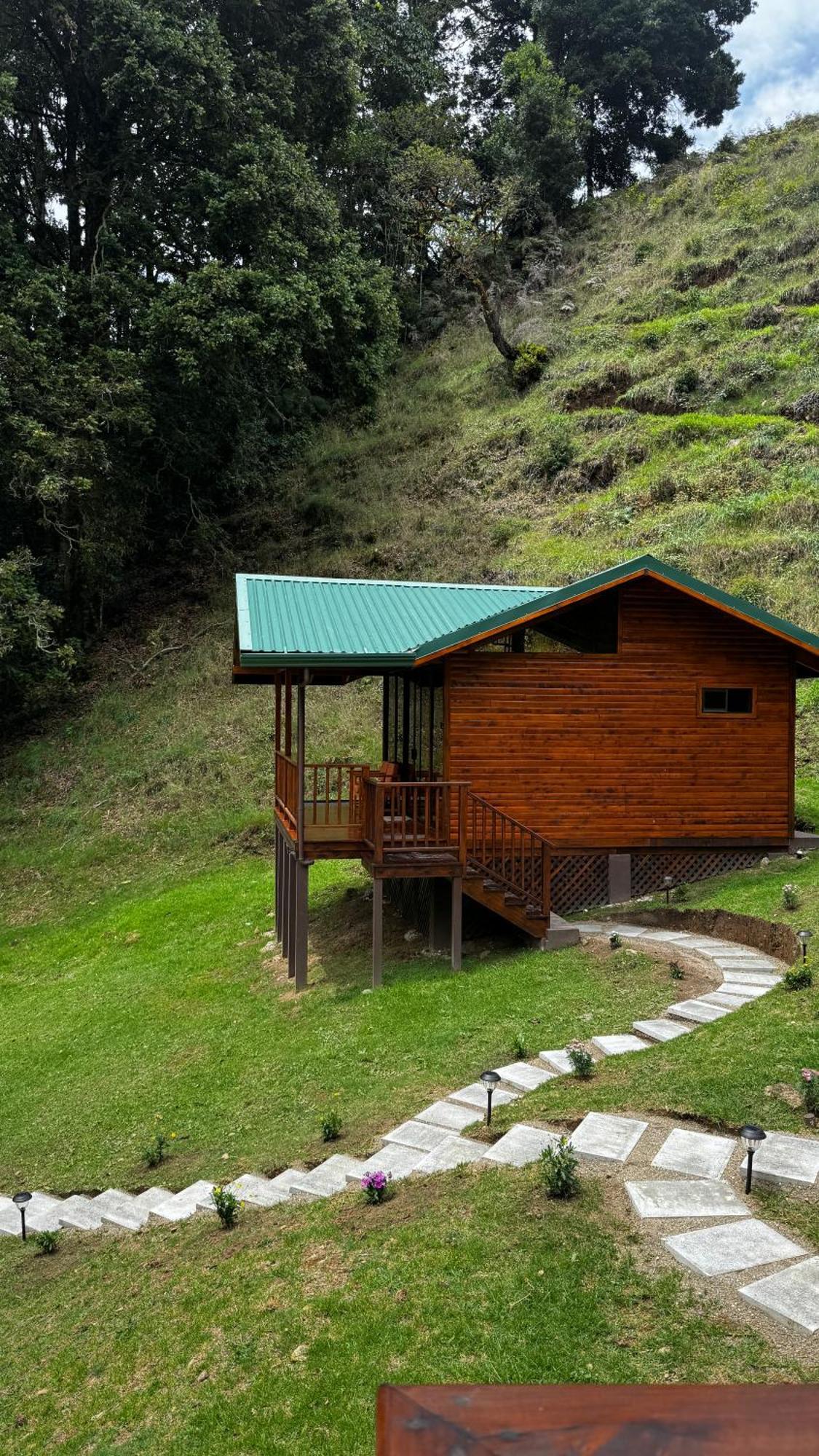 Entre Arboles Lodge San Gerardo de Dota Exterior photo